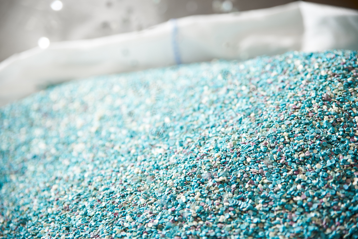 Granulés de nanoplastiques en gros plan